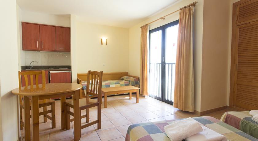 Apartamentos Casa Maria Sant Antoni de Portmany Extérieur photo