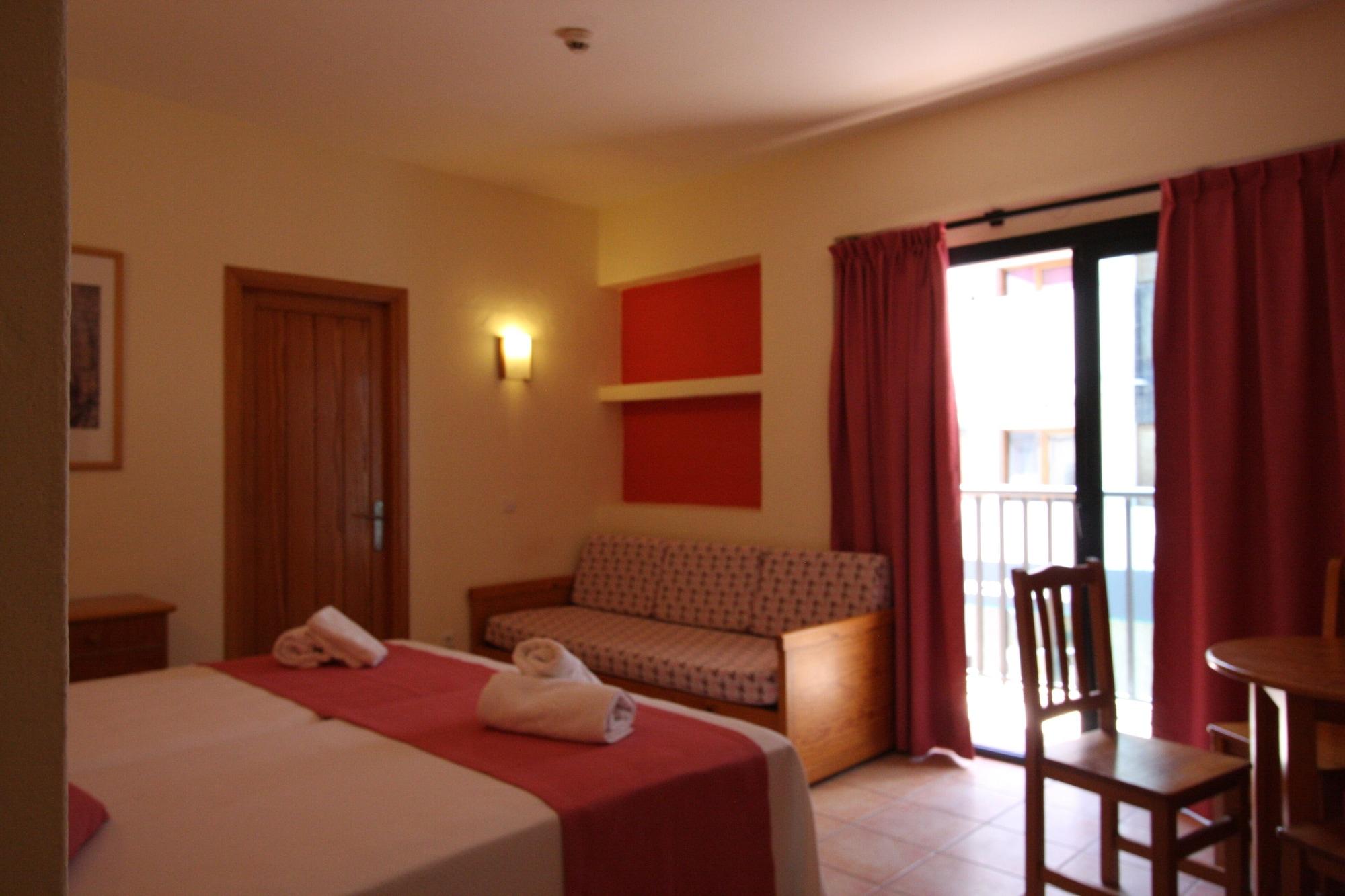 Apartamentos Casa Maria Sant Antoni de Portmany Extérieur photo