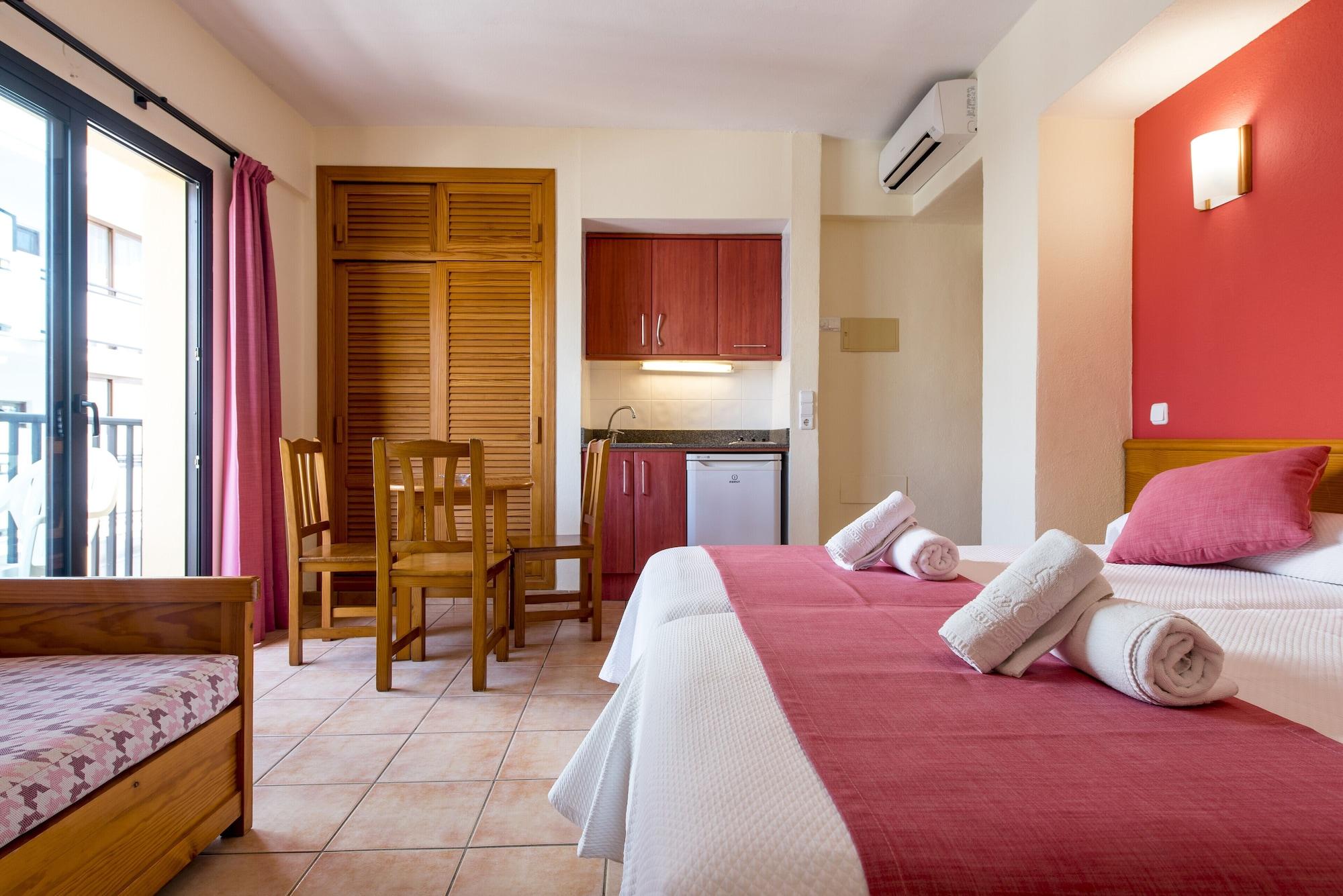 Apartamentos Casa Maria Sant Antoni de Portmany Extérieur photo