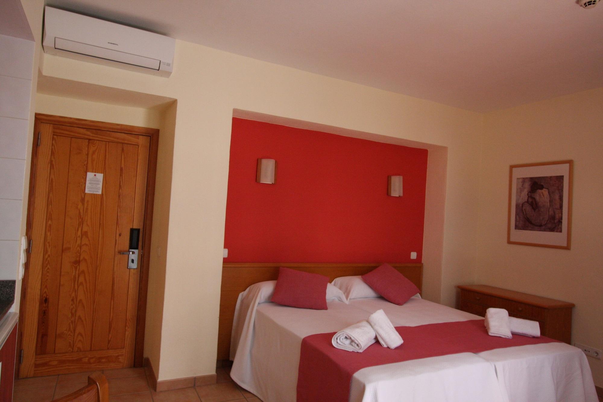 Apartamentos Casa Maria Sant Antoni de Portmany Extérieur photo